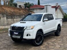 TOYOTA HILUX CD SR D4-D 4X4 3.0 TDI DIES AUT. 2015/2015 BOSCO AUTOMÓVEIS GUAPORÉ / Carros no Vale