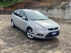 FORD FOCUS HATCH GLX 1.6 8V FLEX MEC. 2012/2012 BOSCO AUTOMÓVEIS GUAPORÉ / Carros no Vale