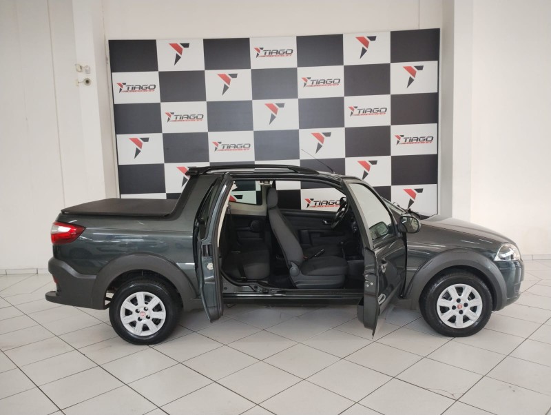 FIAT STRADA 1.4 MPI TREKKING CE 8V 2016/2016 TIAGO AUTOMÓVEIS VENÂNCIO AIRES / Carros no Vale