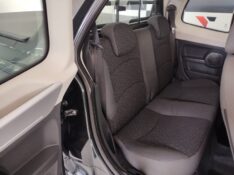 FIAT STRADA 1.4 MPI TREKKING CE 8V 2016/2016 TIAGO AUTOMÓVEIS VENÂNCIO AIRES / Carros no Vale