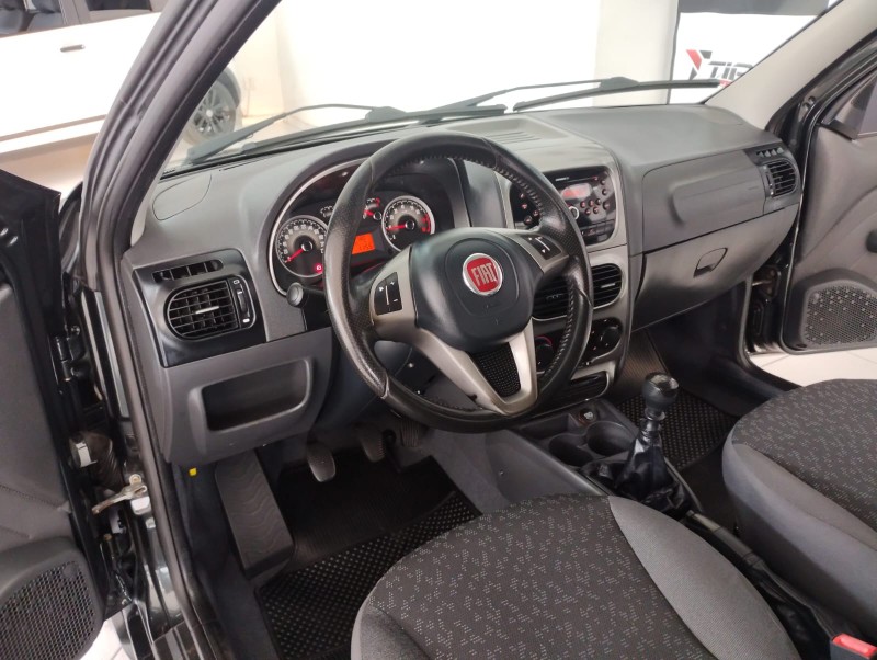FIAT STRADA 1.4 MPI TREKKING CE 8V 2016/2016 TIAGO AUTOMÓVEIS VENÂNCIO AIRES / Carros no Vale
