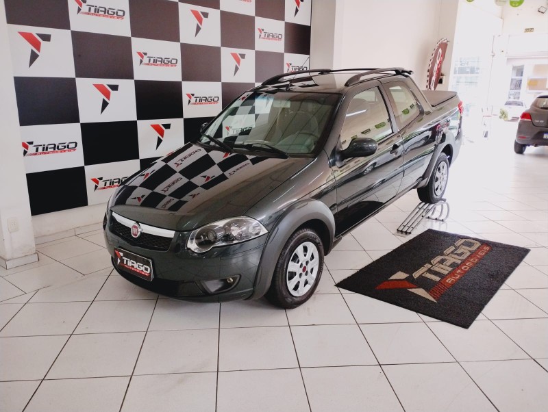 FIAT STRADA 1.4 MPI TREKKING CE 8V 2016/2016 TIAGO AUTOMÓVEIS VENÂNCIO AIRES / Carros no Vale
