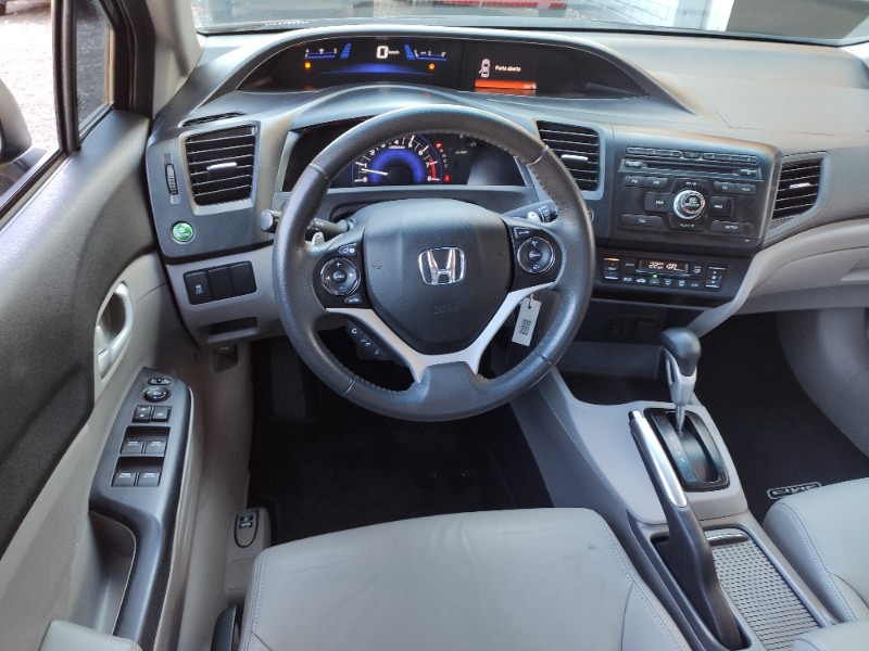 HONDA CIVIC 2.0 LXR 16V FLEX 4P AUTOMÁTICO 2016/2016 ROSAUTO VEÍCULOS VENÂNCIO AIRES / Carros no Vale
