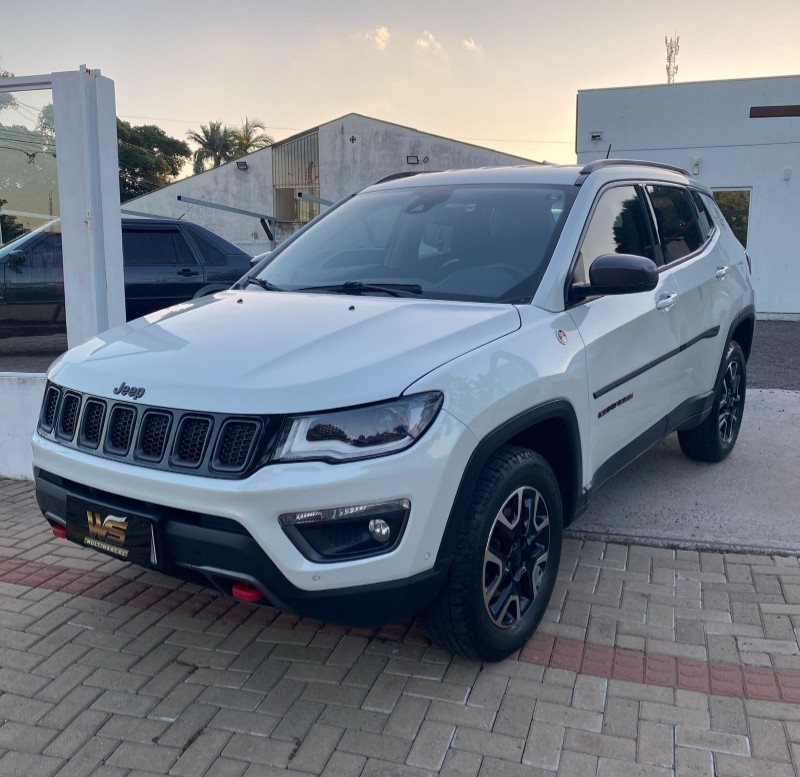 JEEP COMPASS 2.0 16V DIESEL TRAILHAWK 4X4 AUTOMÁTICO 2017/2017 WS MULTIMARCAS VENÂNCIO AIRES / Carros no Vale