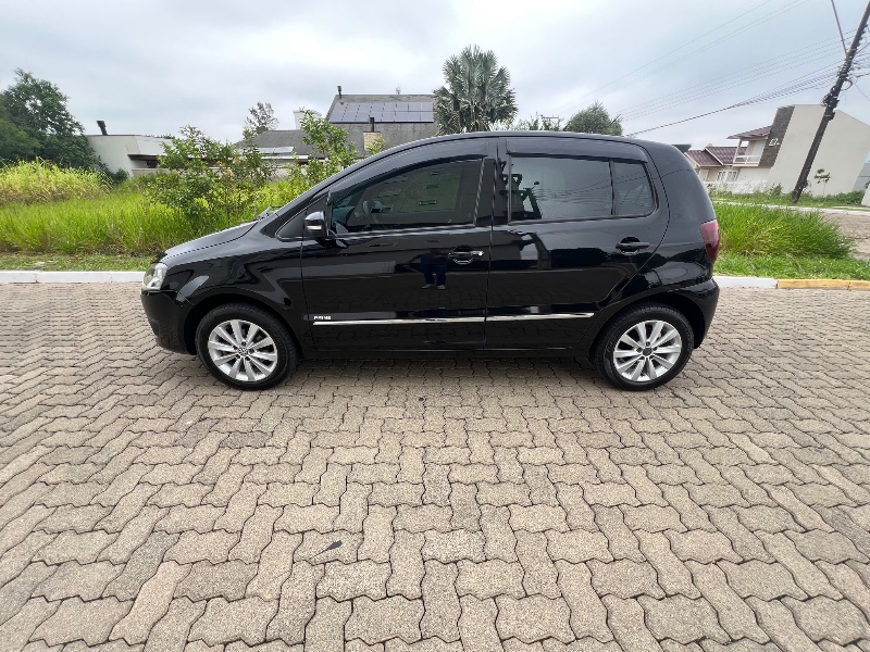 VOLKSWAGEN FOX 1.6 PRIME GII 2012/2012 ELY AUTOMÓVEIS LAJEADO / Carros no Vale