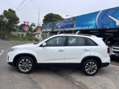 KIA SORENTO 2.4 16V 4X2 AUT. 2015/2015 LS MULTIMARCAS VENÂNCIO AIRES / Carros no Vale