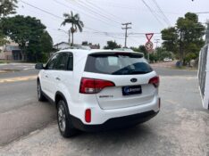 KIA SORENTO 2.4 16V 4X2 AUT. 2015/2015 LS MULTIMARCAS VENÂNCIO AIRES / Carros no Vale