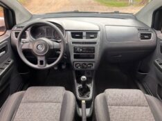 VOLKSWAGEN FOX 1.6 COMPLETO 2014/2014 MENEGHINI VEÍCULOS ARROIO DO MEIO / Carros no Vale