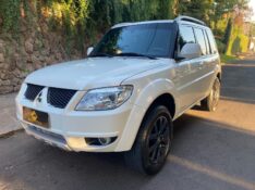 MITSUBISHI PAJERO TR4 2.0 4X4 16V 2010/2010 ESTAÇÃO DO CARRO ESTRELA / Carros no Vale