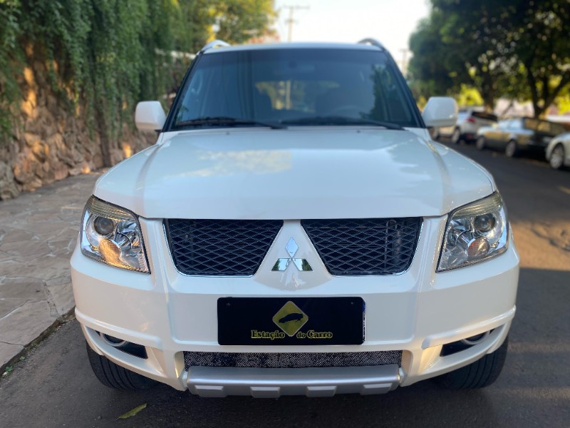 MITSUBISHI PAJERO TR4 2.0 4X4 16V 2010/2010 ESTAÇÃO DO CARRO ESTRELA / Carros no Vale