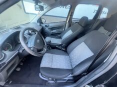 FORD FIESTA 1.0 8V FLEX 2012/2012 ELY AUTOMÓVEIS LAJEADO / Carros no Vale