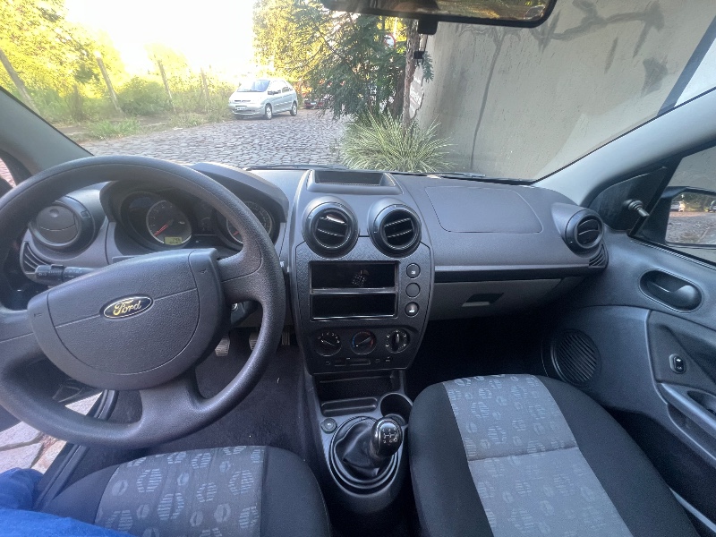 FORD FIESTA 1.0 8V FLEX 2012/2012 ELY AUTOMÓVEIS LAJEADO / Carros no Vale