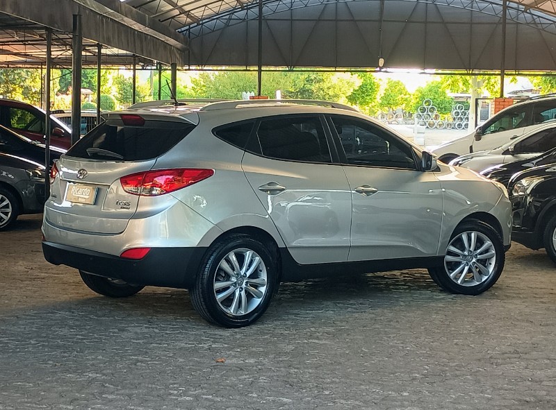 HYUNDAI IX35 2.0 2012/2013 RICARDO VEÍCULOS TEUTÔNIA / Carros no Vale