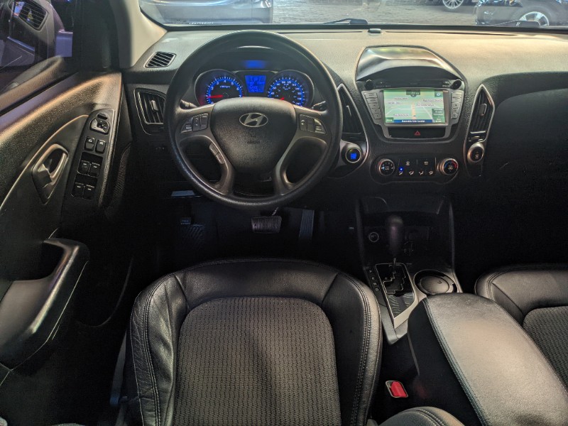 HYUNDAI IX35 2.0 2012/2013 RICARDO VEÍCULOS TEUTÔNIA / Carros no Vale
