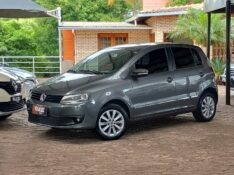 VOLKSWAGEN FOX 1.6 PRIME 8V 2011/2012 RICARDO VEÍCULOS TEUTÔNIA / Carros no Vale