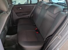 VOLKSWAGEN FOX 1.6 PRIME 8V 2011/2012 RICARDO VEÍCULOS TEUTÔNIA / Carros no Vale