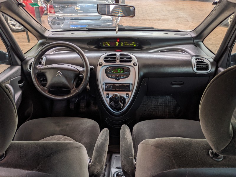 CITROEN XSARA PICASSO 1.6 I GLX 16V 2011/2012 RICARDO VEÍCULOS TEUTÔNIA / Carros no Vale