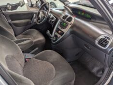 CITROEN XSARA PICASSO 1.6 I GLX 16V 2011/2012 RICARDO VEÍCULOS TEUTÔNIA / Carros no Vale