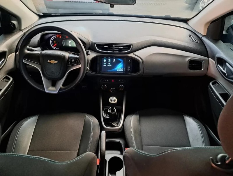 CHEVROLET ONIX 1.4 LT 2018/2019 RICARDO VEÍCULOS TEUTÔNIA / Carros no Vale