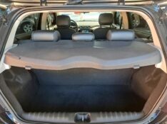 CHEVROLET ONIX 1.4 LT 2018/2019 RICARDO VEÍCULOS TEUTÔNIA / Carros no Vale