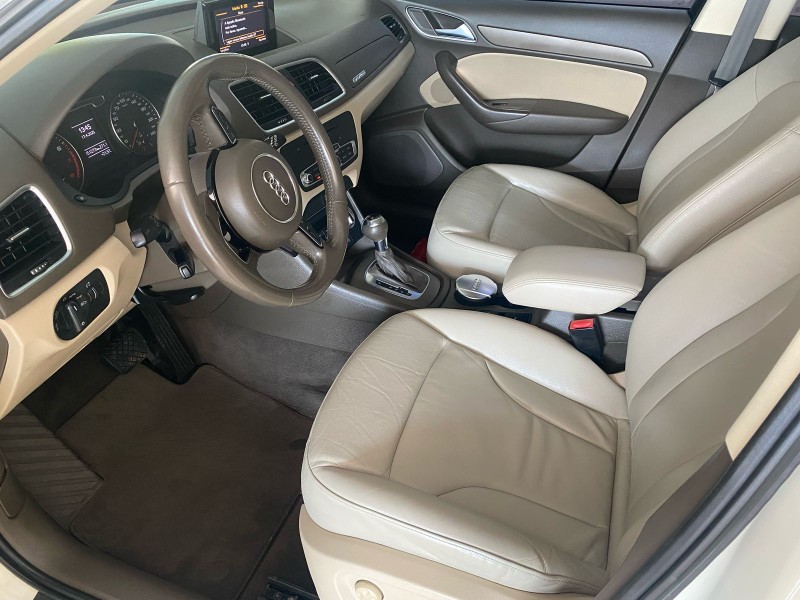 AUDI Q3 2.0 TFSI AMBIENTE QUATTRO 2014/2014 TONHO AUTOMÓVEIS LAJEADO / Carros no Vale