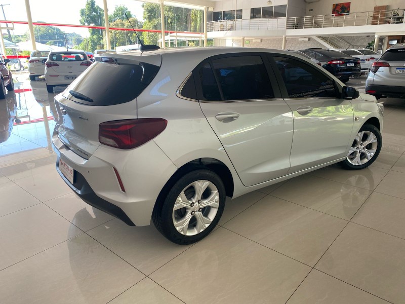 CHEVROLET ONIX 1.0 PREMIER 12V TURBO FLEX 4P AUTOMÁTICO 2021/2021 TONHO AUTOMÓVEIS LAJEADO / Carros no Vale