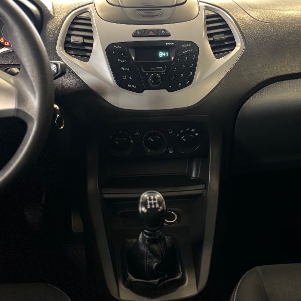 FORD KA 1.0 SE HATCH /2018 LEHMEN VEÍCULOS VENÂNCIO AIRES / Carros no Vale