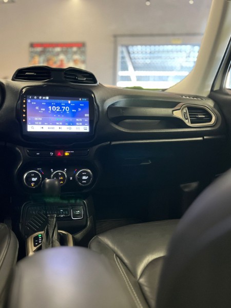 JEEP RENEGADE LONGITUDE 1.8 4X2 FLEX 16V AUT. 2018/2018 JM AUTOMÓVEIS VENÂNCIO AIRES / Carros no Vale