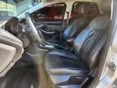 FORD FOCUS SE 1.6 2013/2014 TS VEÍCULOS ANTA GORDA / Carros no Vale