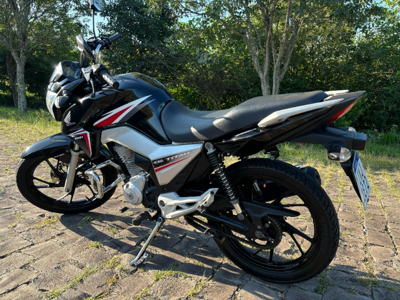 HONDA MOTOS CG 160 TITAN /2016 RT 811 VEÍCULOS ARROIO DO MEIO / Carros no Vale