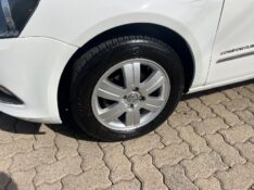 VOLKSWAGEN VOYAGE 1.0 COMFORTILINE 2015/2015 ELY AUTOMÓVEIS LAJEADO / Carros no Vale