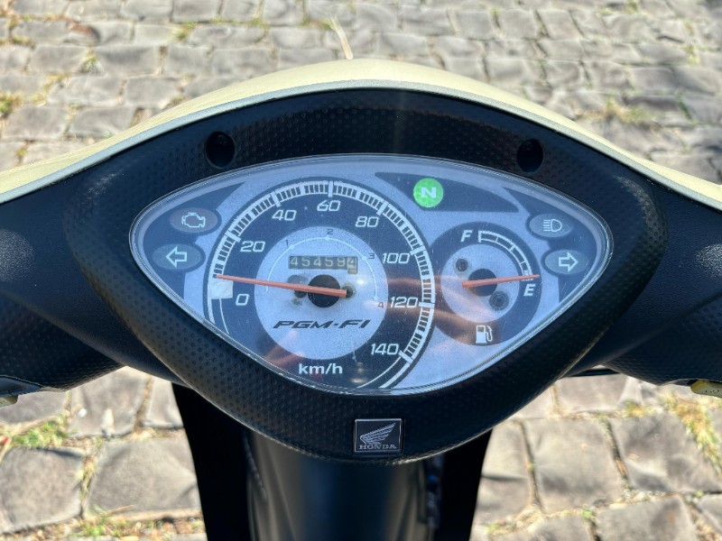 HONDA MOTOS BIZ 125 ES /2010 RT 811 VEÍCULOS ARROIO DO MEIO / Carros no Vale