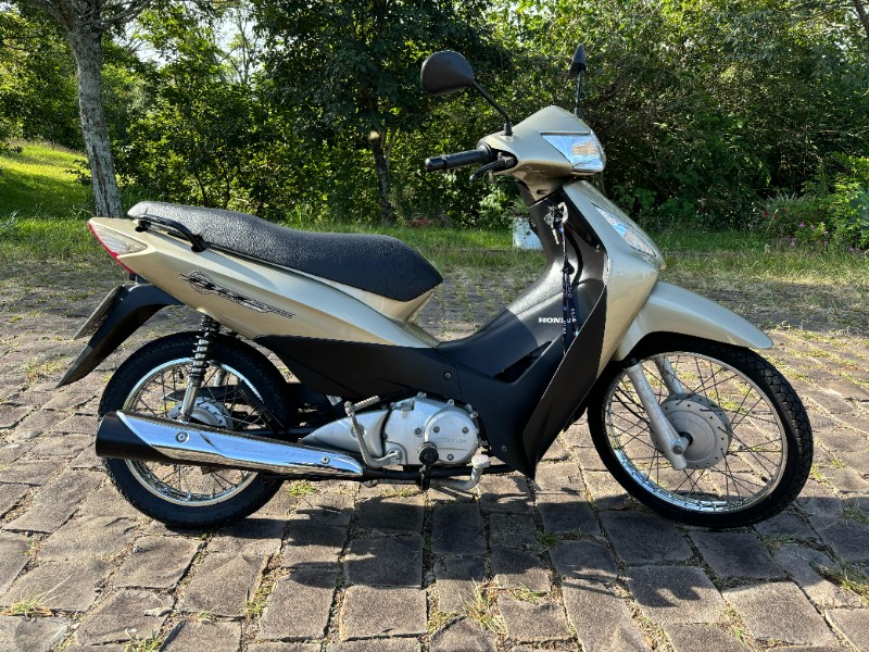 HONDA MOTOS BIZ 125 ES /2010 RT 811 VEÍCULOS ARROIO DO MEIO / Carros no Vale