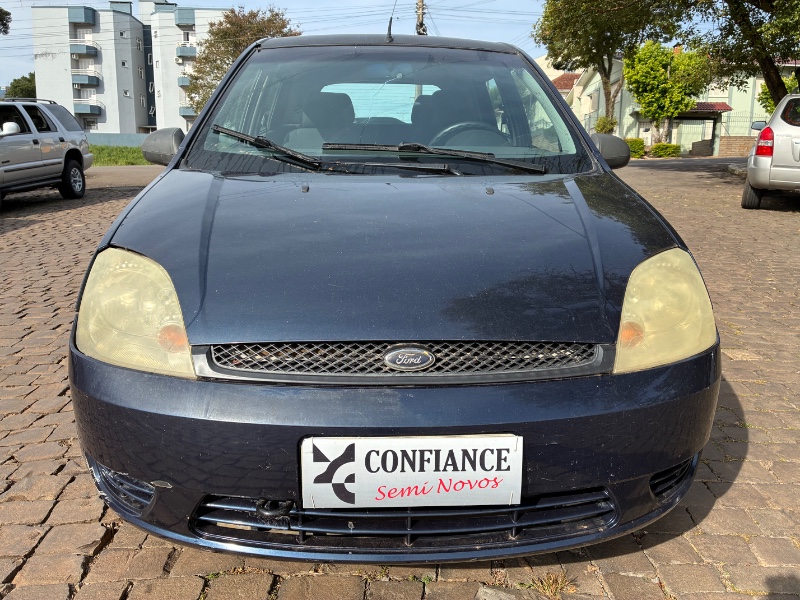 FORD FIESTA 1.0 8V FLEX 2004/2004 COMPLETO VEÍCULOS GUAPORÉ / Carros no Vale