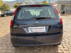 FORD FIESTA 1.0 8V FLEX 2004/2004 COMPLETO VEÍCULOS GUAPORÉ / Carros no Vale