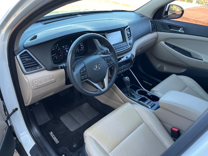 HYUNDAI TUCSON GLS 1.6 TURBO 2019/2019 BOSCO AUTOMÓVEIS GUAPORÉ / Carros no Vale