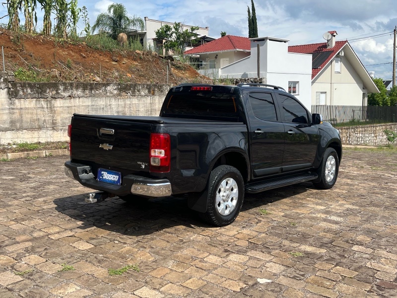 CHEVROLET S10 2.4 LTZ 4X2 CD 8V FLEX 4P MANUAL 2014/2014 BOSCO AUTOMÓVEIS GUAPORÉ / Carros no Vale