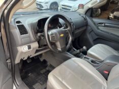 CHEVROLET S10 2.4 LTZ 4X2 CD 8V FLEX 4P MANUAL 2014/2014 BOSCO AUTOMÓVEIS GUAPORÉ / Carros no Vale