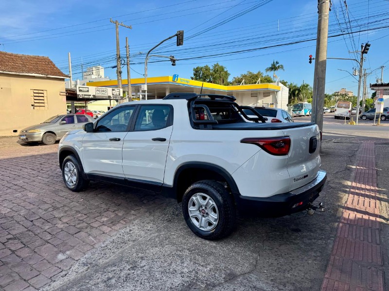 FIAT TORO ENDURANCE 1.8 AT6 FLEX 4P 2019/2020 AR MULTIMARCAS VENÂNCIO AIRES / Carros no Vale