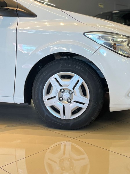 CHEVROLET ONIX HATCH JOY 1.0 8V FLEX 5P MEC. 2017/2017 JM AUTOMÓVEIS VENÂNCIO AIRES / Carros no Vale