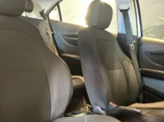 CHEVROLET ONIX HATCH JOY 1.0 8V FLEX 5P MEC. 2017/2017 JM AUTOMÓVEIS VENÂNCIO AIRES / Carros no Vale
