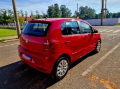 VOLKSWAGEN FOX 1.0 2013/2014 CRUZEIRO MULTIMARCAS CRUZEIRO DO SUL / Carros no Vale