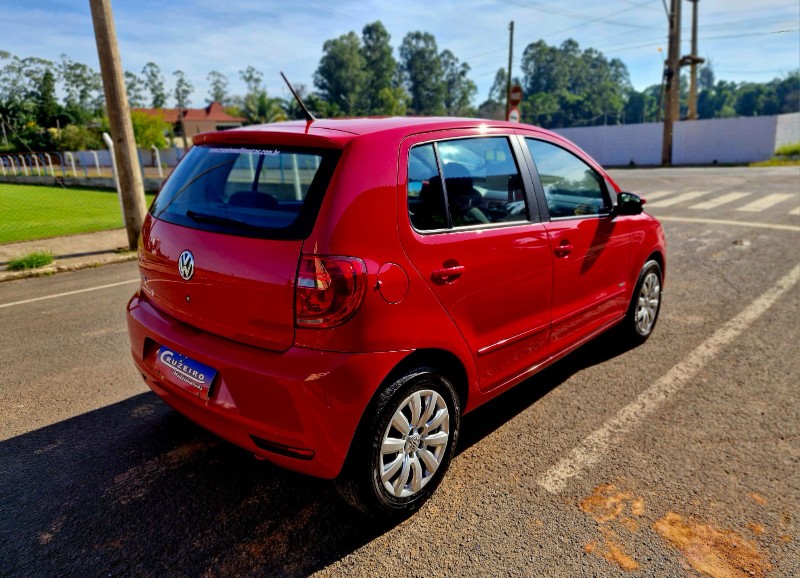 VOLKSWAGEN FOX 1.0 2013/2014 CRUZEIRO MULTIMARCAS CRUZEIRO DO SUL / Carros no Vale