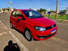 VOLKSWAGEN FOX 1.0 2013/2014 CRUZEIRO MULTIMARCAS CRUZEIRO DO SUL / Carros no Vale