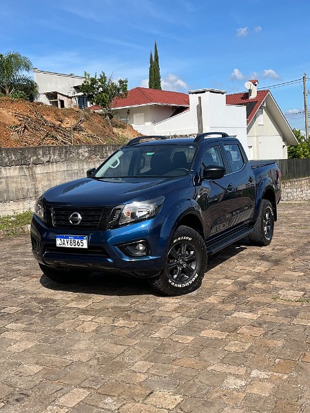 NISSAN FRONTIER 2.3 16V TURBO DIESEL ATTACK CD 4X4 AUTOMÁTICO 2022/2022 BOSCO AUTOMÓVEIS GUAPORÉ / Carros no Vale