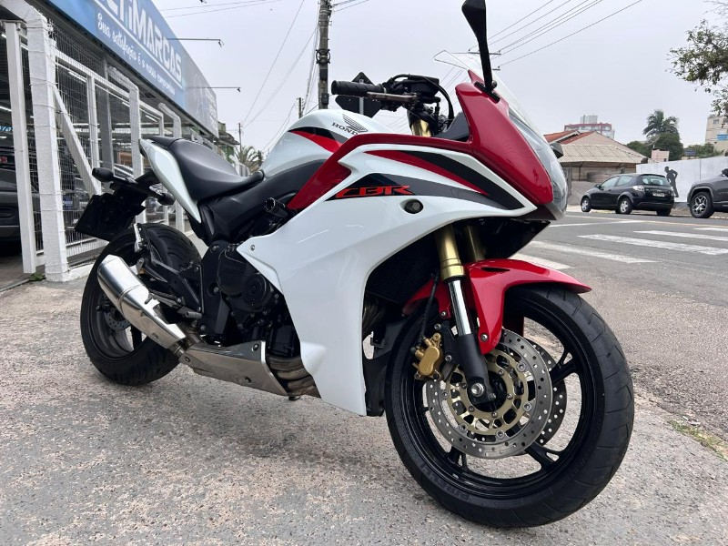 HONDA MOTOS CBR 600 F 2012/2012 LS MULTIMARCAS VENÂNCIO AIRES / Carros no Vale