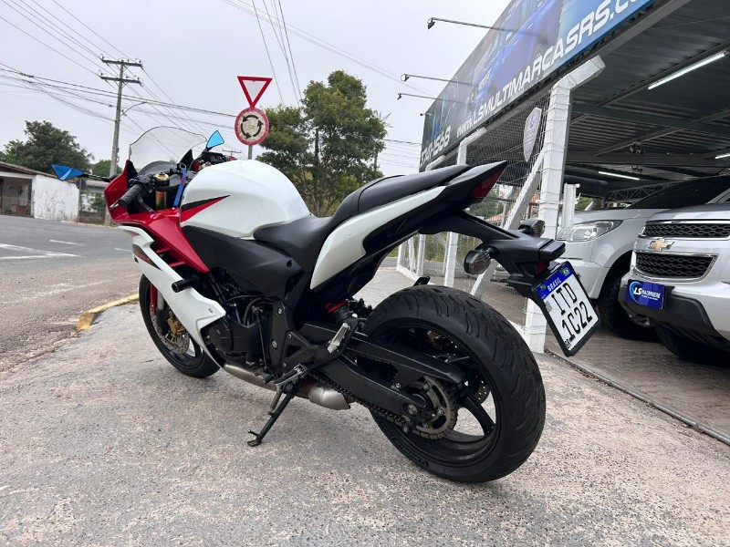 HONDA MOTOS CBR 600 F 2012/2012 LS MULTIMARCAS VENÂNCIO AIRES / Carros no Vale