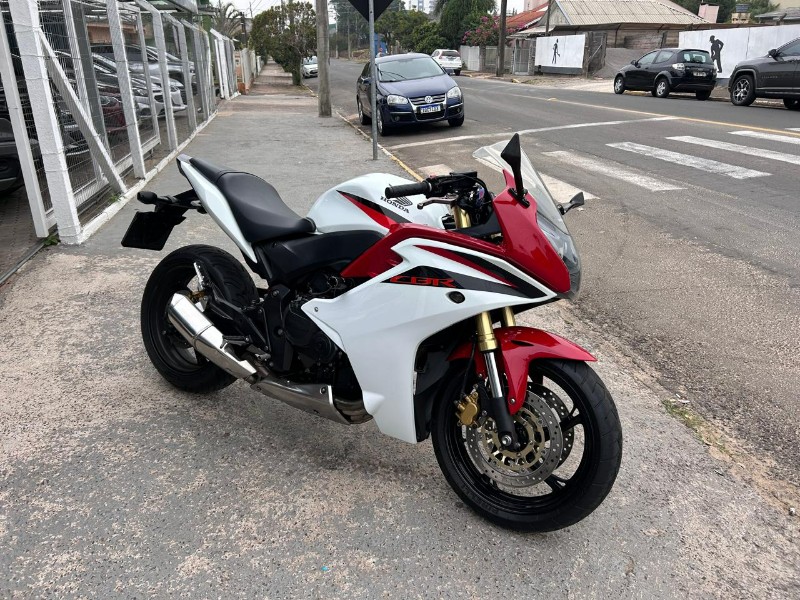 HONDA MOTOS CBR 600 F 2012/2012 LS MULTIMARCAS VENÂNCIO AIRES / Carros no Vale