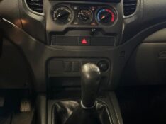 MITSUBISHI L200 TRITON 2.4 16V TURBO DIESEL OUTDOOR GLX CD 4X4 MANUAL 2020/2021 JM AUTOMÓVEIS VENÂNCIO AIRES / Carros no Vale