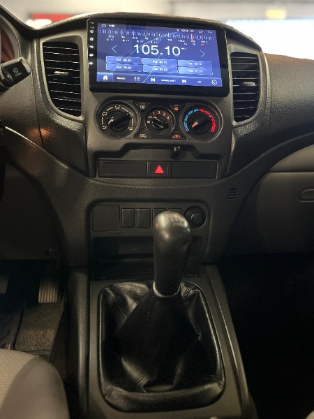 MITSUBISHI L200 TRITON 2.4 16V TURBO DIESEL OUTDOOR GLX CD 4X4 MANUAL 2020/2021 JM AUTOMÓVEIS VENÂNCIO AIRES / Carros no Vale